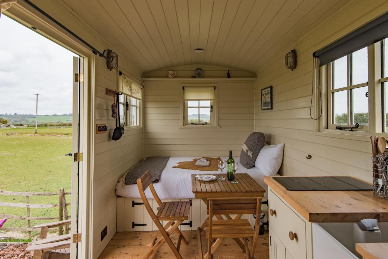 Romney Marsh Huts By Bloom Stays Ashford  Exterior photo
